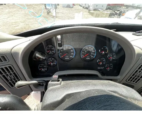 Instrument Cluster INTERNATIONAL 4400 DTI Trucks