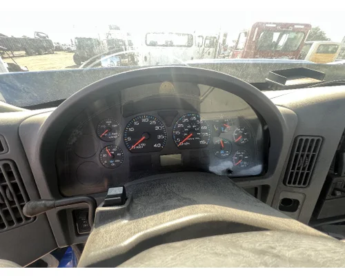 Instrument Cluster INTERNATIONAL 4400 DTI Trucks