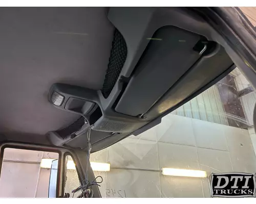 Interior Sun Visor INTERNATIONAL 4400 DTI Trucks