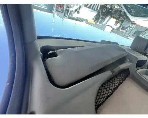 Interior Sun Visor INTERNATIONAL 4400 DTI Trucks