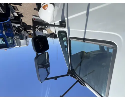 Mirror (Side View) INTERNATIONAL 4400 DTI Trucks