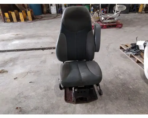 Seat, Front INTERNATIONAL 4400 LKQ Thompson Motors - Wykoff