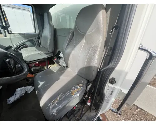 Seat, Front INTERNATIONAL 4400 DTI Trucks