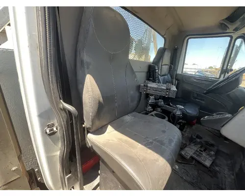 Seat, Front INTERNATIONAL 4400 DTI Trucks