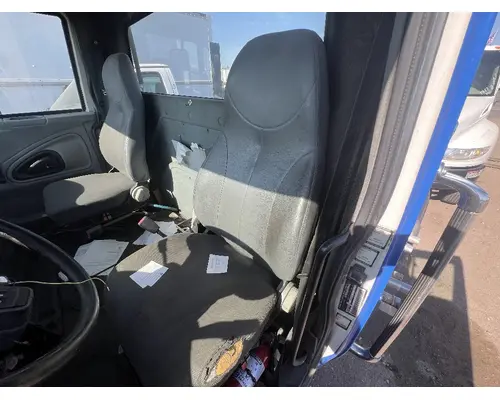 Seat, Front INTERNATIONAL 4400 DTI Trucks
