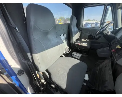 Seat, Front INTERNATIONAL 4400 DTI Trucks