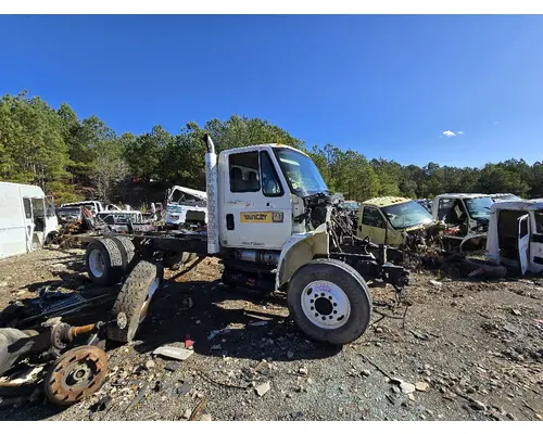 Spindle / Knuckle, Front INTERNATIONAL 4400 Crest Truck Parts