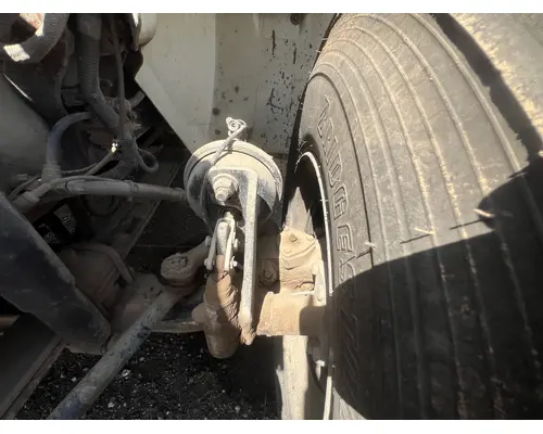 Spindle / Knuckle, Front INTERNATIONAL 4400 DTI Trucks
