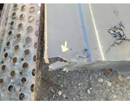International 4500/4700 LPX Battery Box