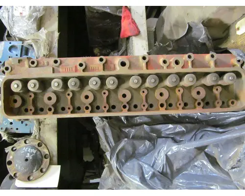 Cylinder Head INTERNATIONAL 450 WM. Cohen &amp; Sons