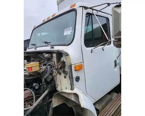 International 4600 Cab