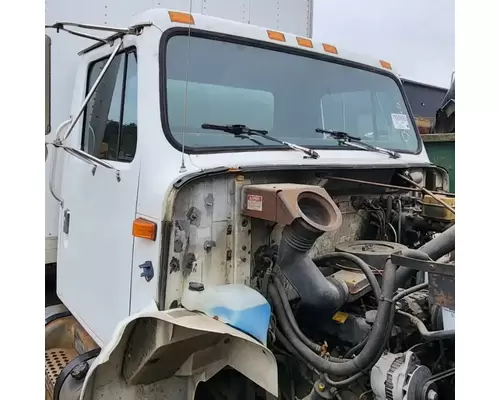 International 4600 Cab