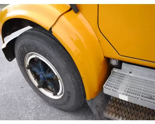 Fender Extension INTERNATIONAL 4600 Dutchers Inc   Heavy Truck Div  Ny