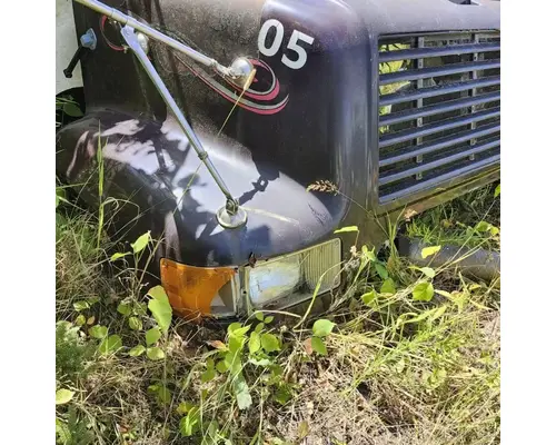 International 4600 Hood