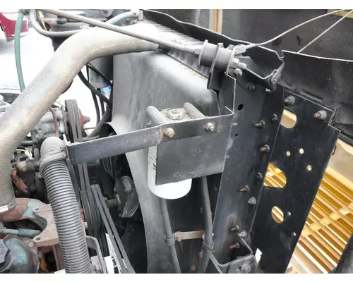 Radiator INTERNATIONAL 4600 Dutchers Inc   Heavy Truck Div  Ny