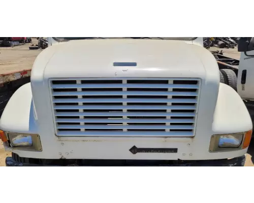 International 4700 LP Hood