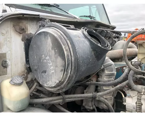 International 4700 Air Cleaner