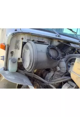 International 4700 Air Cleaner