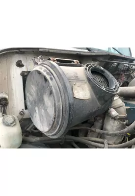 International 4700 Air Cleaner