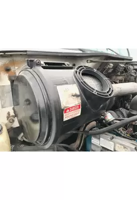 International 4700 Air Cleaner