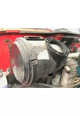 International 4700 Air Cleaner