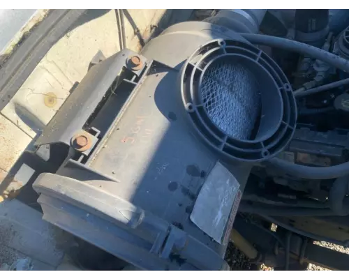 International 4700 Air Cleaner