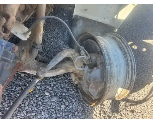 International 4700 Axle Assembly, Front (Steer)
