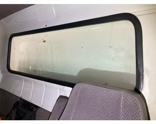 International 4700 Back Glass