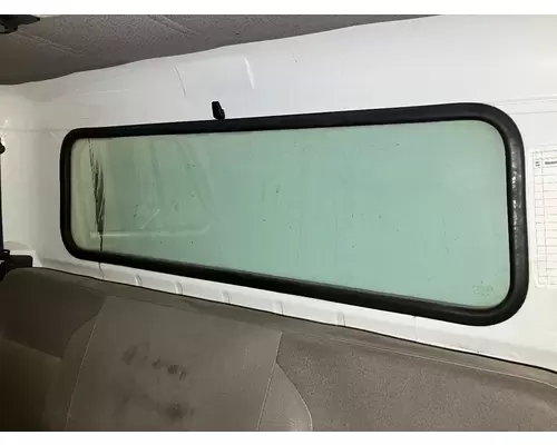 International 4700 Back Glass