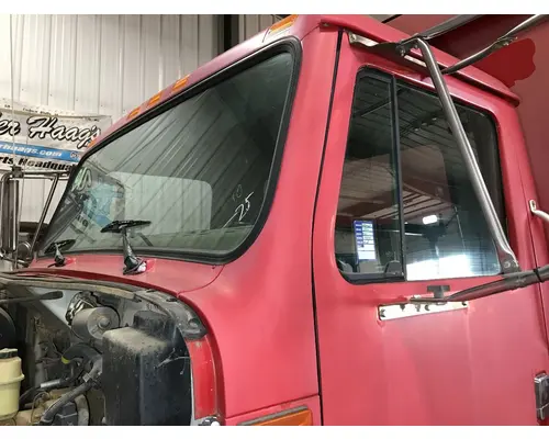 International 4700 Body, Misc. Parts