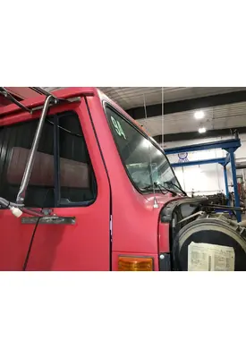 International 4700 Body, Misc. Parts