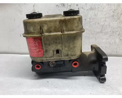 International 4700 Brake Master Cylinder