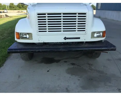 International 4700 Bumper Assembly, Front