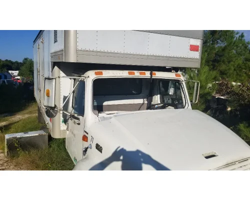 Cab INTERNATIONAL 4700 B &amp; W  Truck Center
