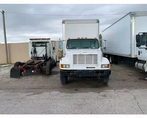 Complete Vehicle INTERNATIONAL 4700 West Side Truck Parts