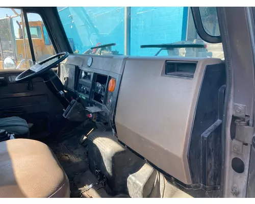 International 4700 Dash Assembly