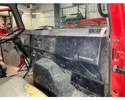 International 4700 Dash Assembly