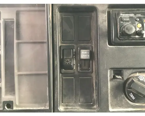 International 4700 Dash Assembly