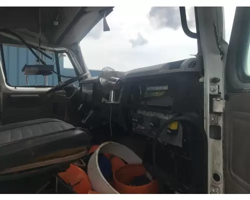 International 4700 Dash Assembly