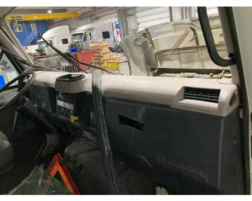 International 4700 Dash Assembly