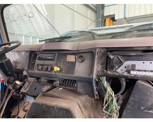 International 4700 Dash Assembly