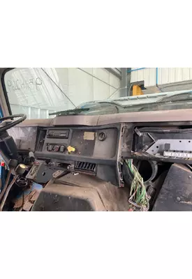 International 4700 Dash Assembly