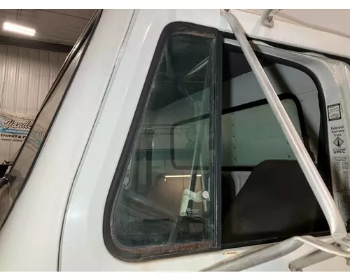 International 4700 Door Vent Glass, Front