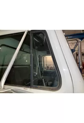 International 4700 Door Vent Glass, Front