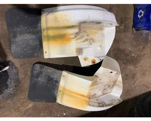 Fender INTERNATIONAL 4700 Truck Salvage International Inc