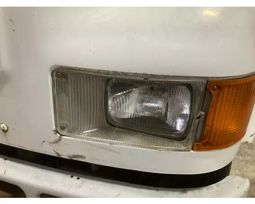 International 4700 Headlamp Assembly