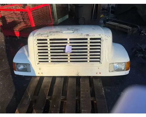 Hood INTERNATIONAL 4700 Camerota Truck Parts