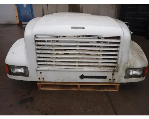 Hood INTERNATIONAL 4700 Michigan Truck Parts