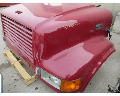 Hood INTERNATIONAL 4700 Michigan Truck Parts