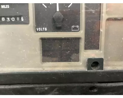 International 4700 Instrument Cluster